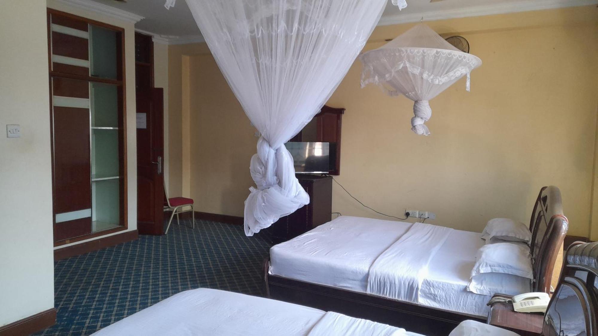 New Jbk Hotel Kampala Exteriér fotografie