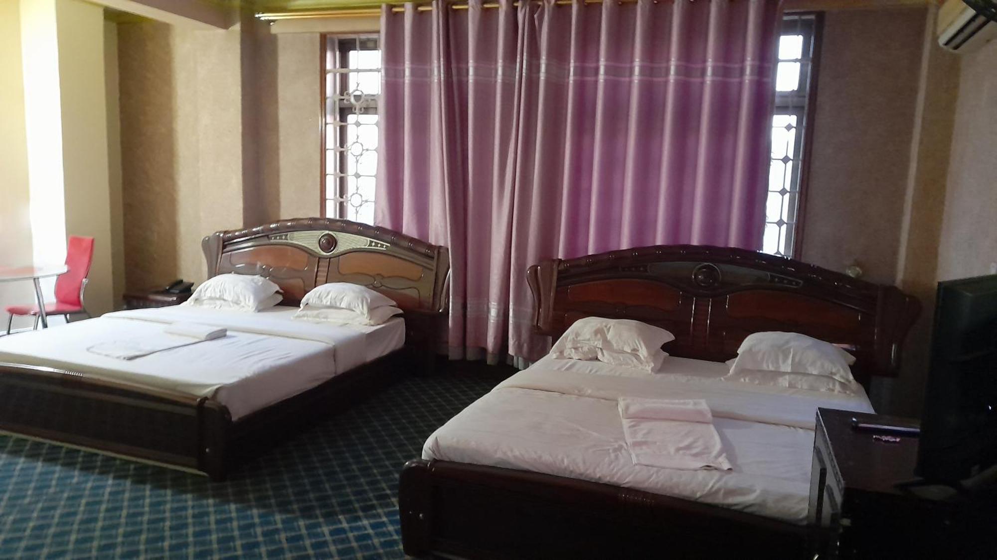 New Jbk Hotel Kampala Exteriér fotografie