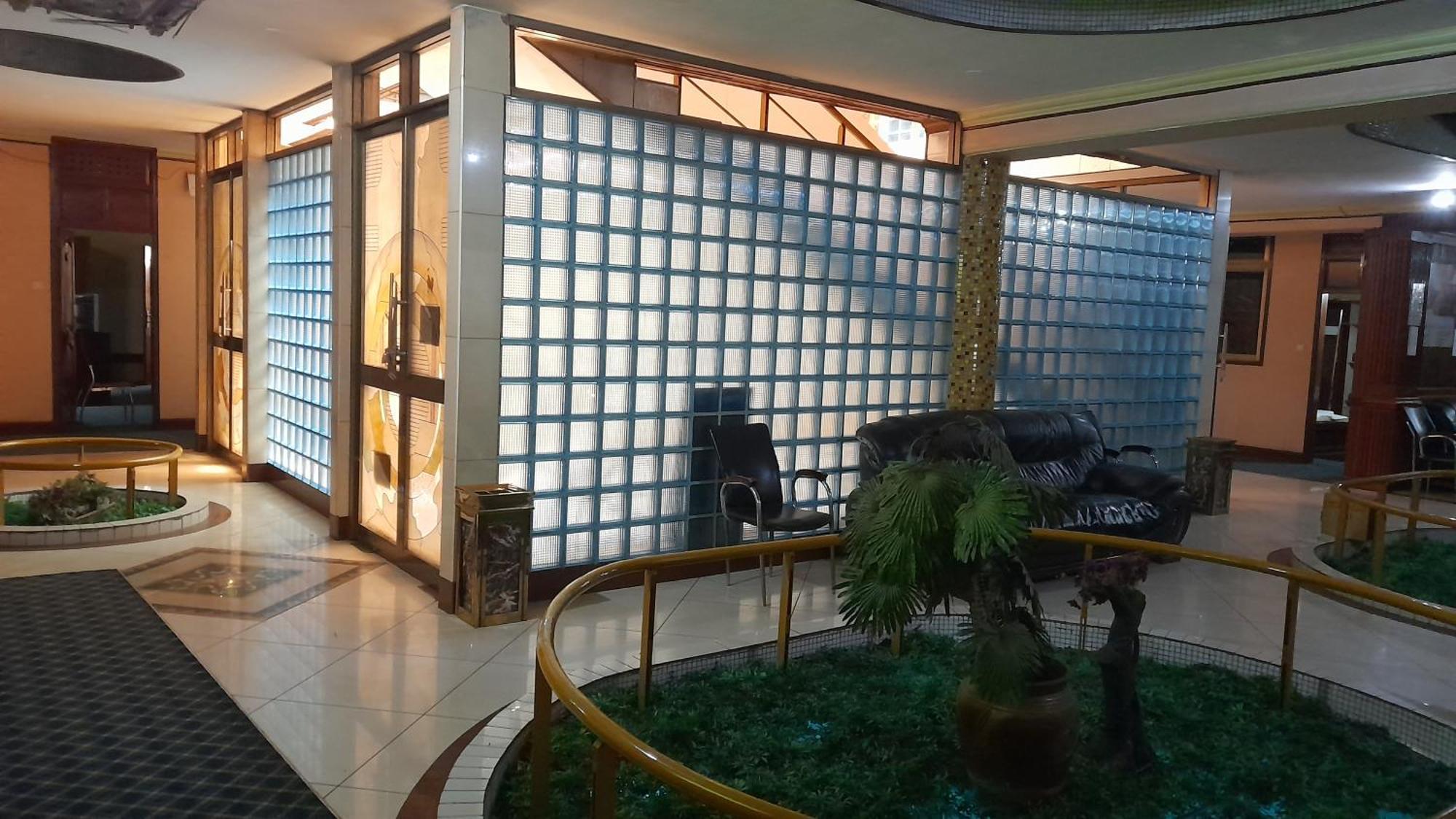 New Jbk Hotel Kampala Exteriér fotografie