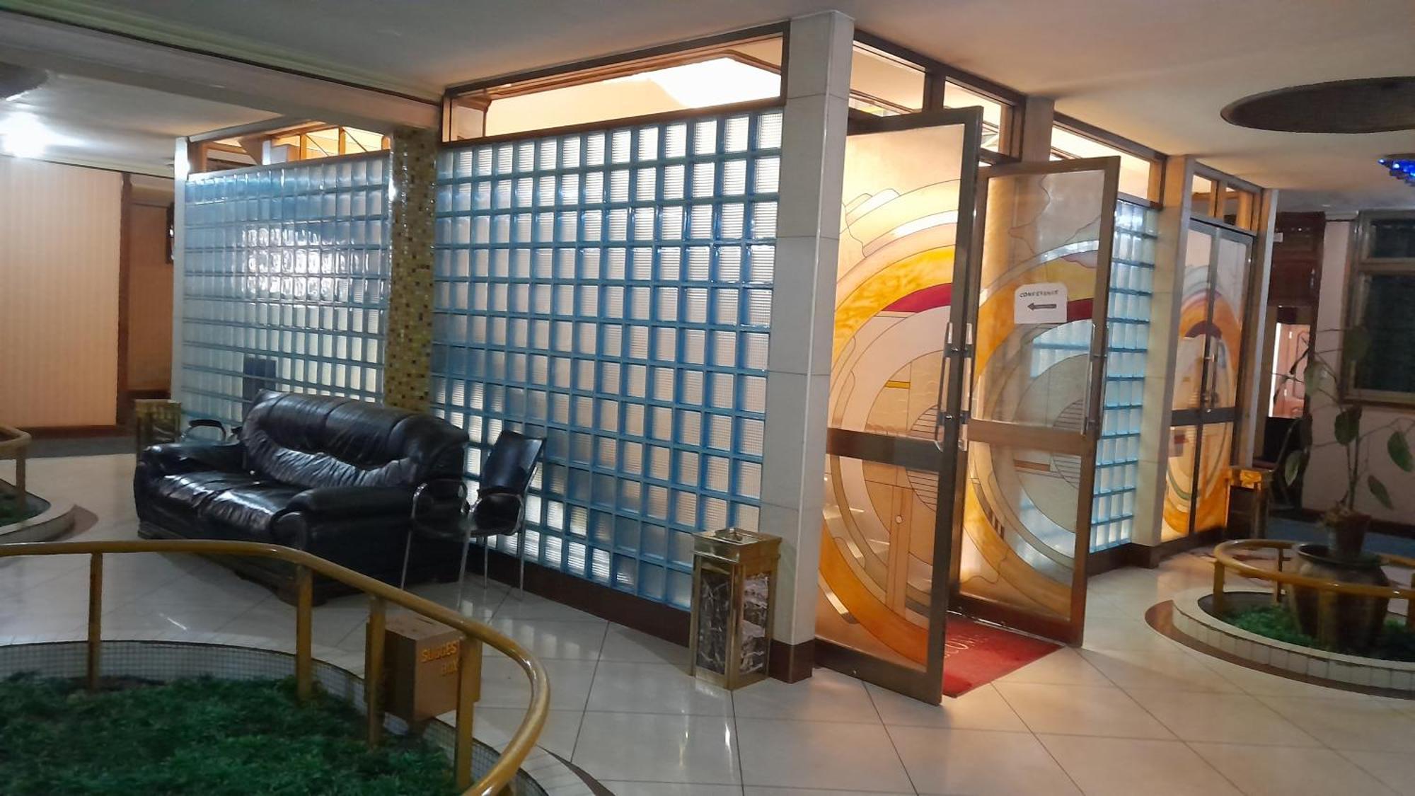 New Jbk Hotel Kampala Exteriér fotografie